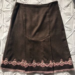 LIKE NEW!  Brown Wool Skirt w/Delicate Pink Detail